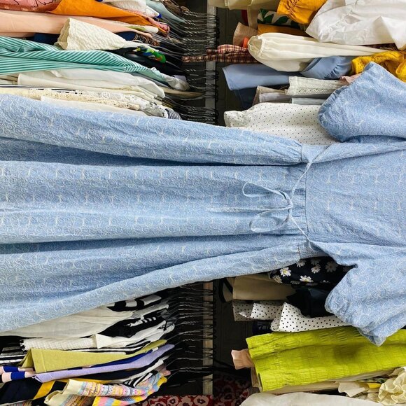 Blue dress - Picture 3 of 3